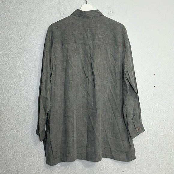 Eddie Bauer Women’s Size Small Petite Gray Wool Blend Long Sleeve Button Down - Picture 2 of 12
